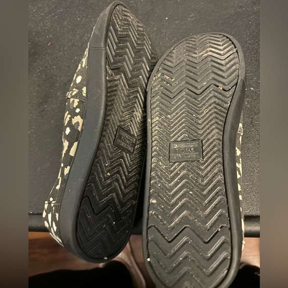 Tom’s size 8 leopard print - Picture 4 of 4